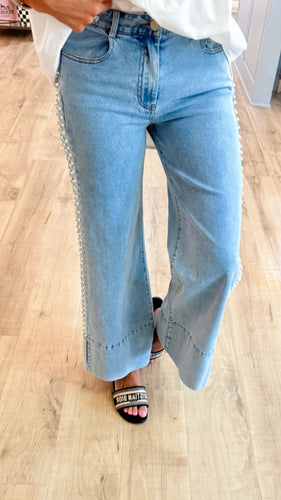 Light Wash Pearl Embellishment Jeans