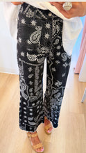 Black Paisley Cropped Wise Leg Pants