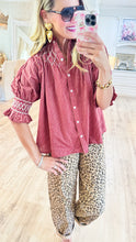 Red Stripe Contrast Stitching Button Up Top