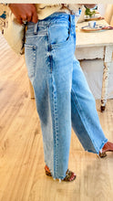 Vervet Mid Rise Wide Leg Jeans