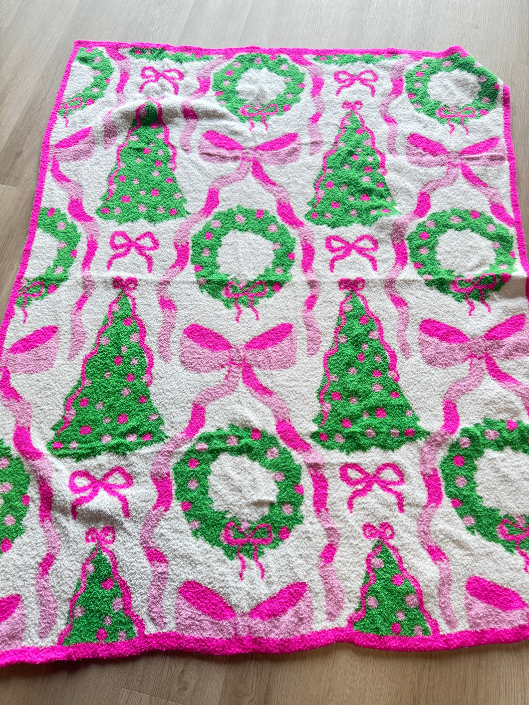 Pink and Green Cozy Christmas Blanket