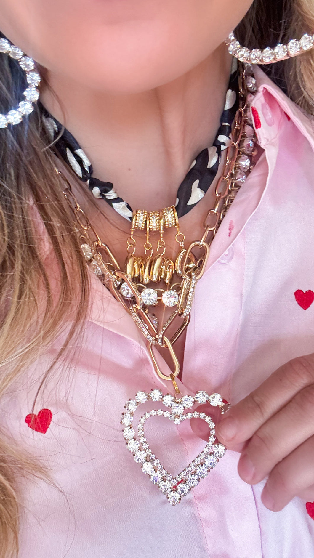 RESTOCK Jeweled Two Heart Necklace