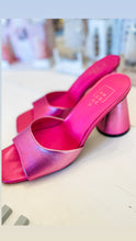 Metallic Pink Heel