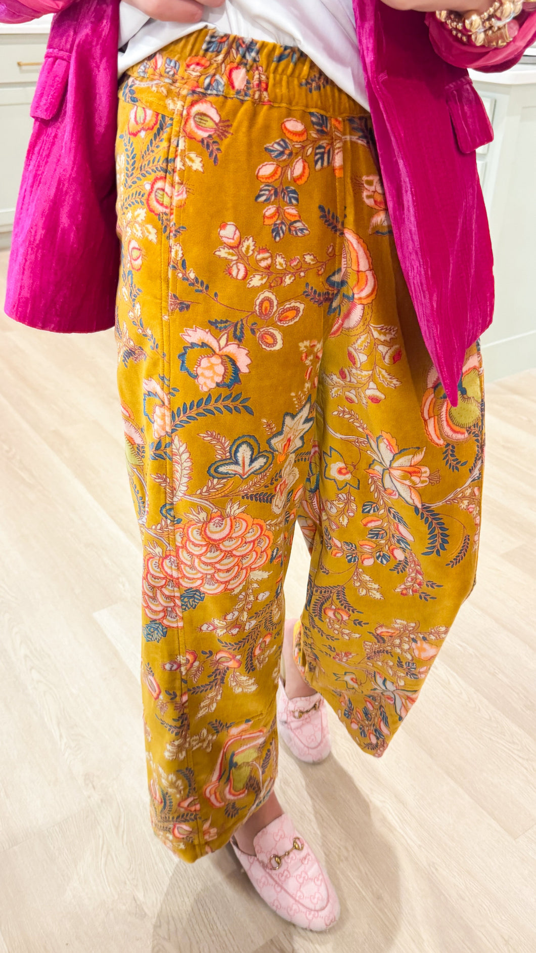 Ivy Jane Gold Floral Pull on Barrell Pants