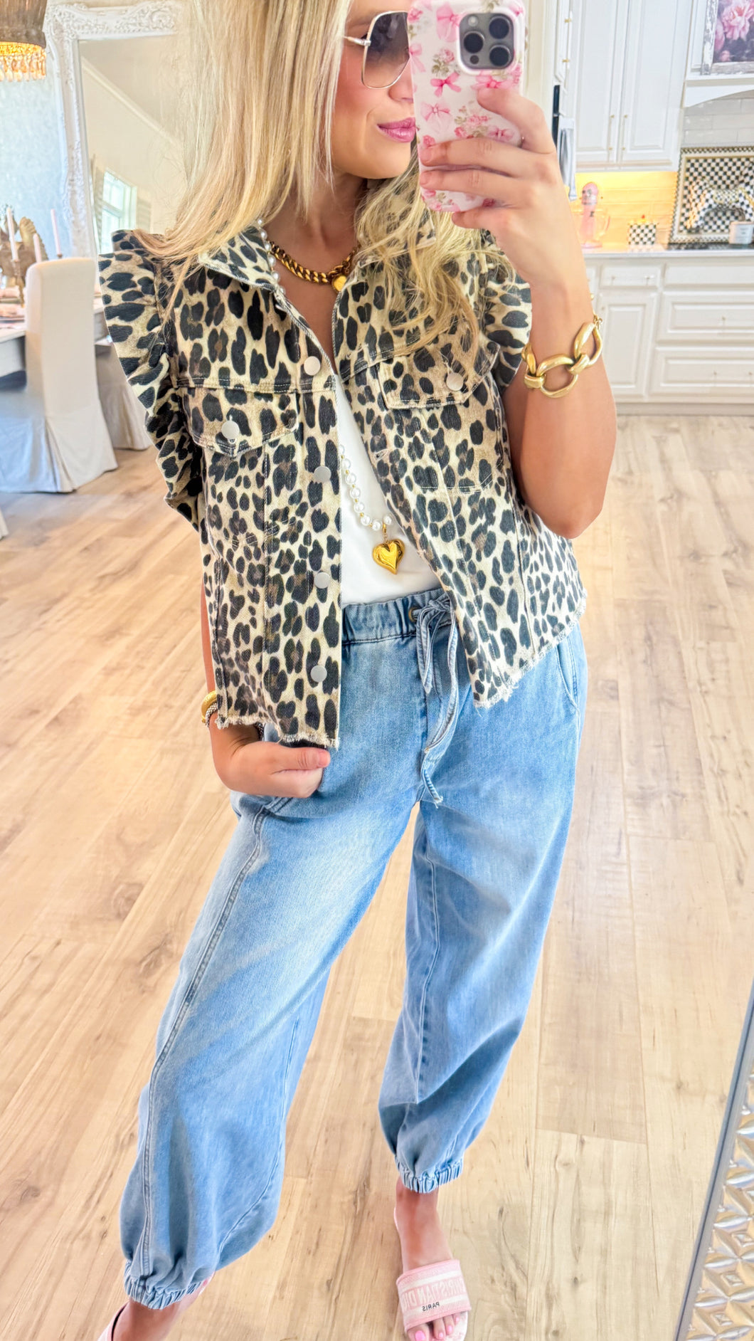 Leopard Ruffled Sleeveless Jacket