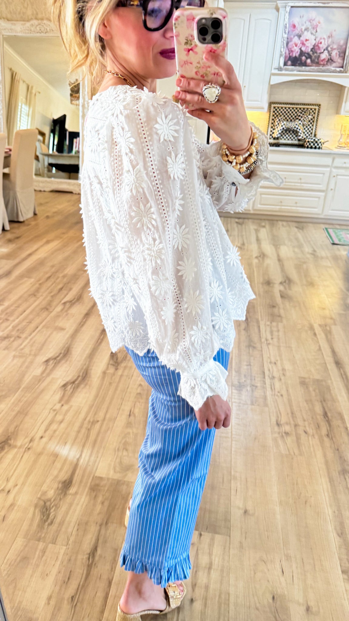 Off White Scallop Floral Detail Top – Charlotte Heart Boutique
