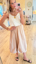 Taupe High Waisted Bubble Midi Skirt