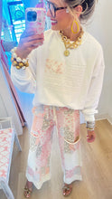 White Dainty Floral American Flag Sweatshirt