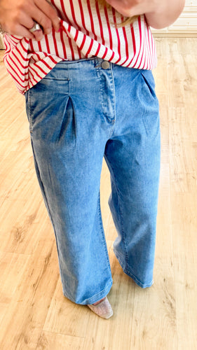 Mid Rise Wide Relaxed Risen Jean