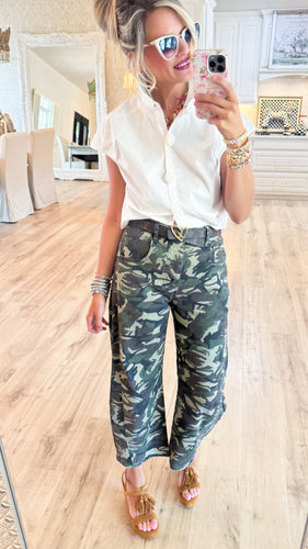 Camo Printed Barrel Jeans