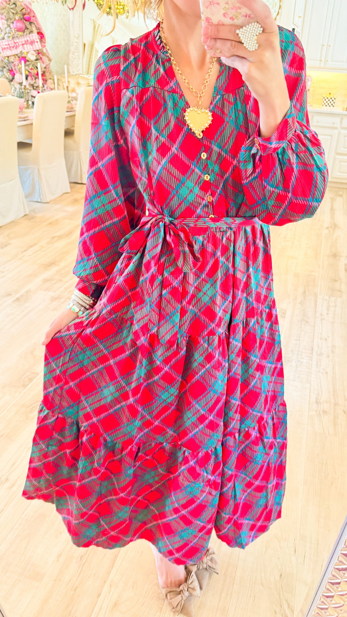 SF Red and Green Plaid Maxi Dress – Charlotte Heart Boutique SF Red and Green Plaid Maxi Dress – Charlotte Heart Boutique
